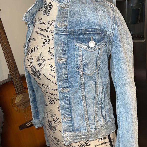 Custom Love & Lips custom glitter jean jacket - Picture 13 of 15